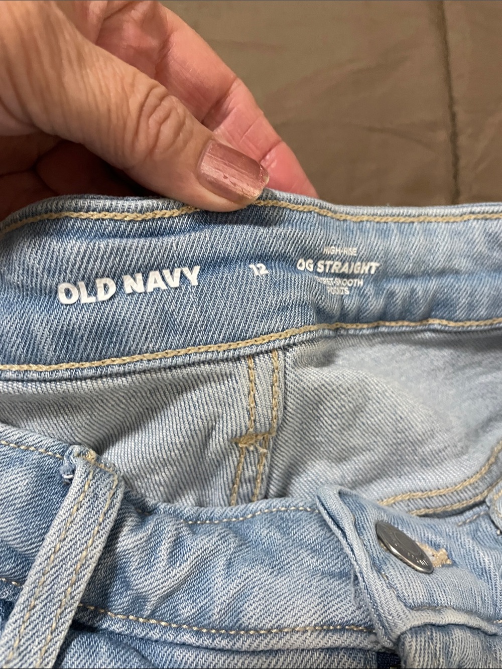 Old Navy Light Wash Distressed Denim Shorts - Picture 2 of 3